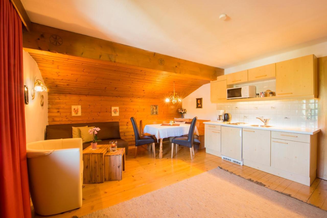 Fruehstueckspension & Appartements Eugenie Kitzbühel Buitenkant foto