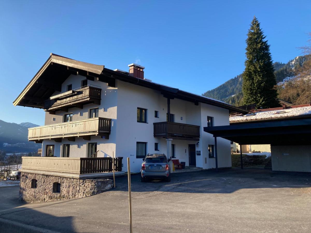 Fruehstueckspension & Appartements Eugenie Kitzbühel Buitenkant foto