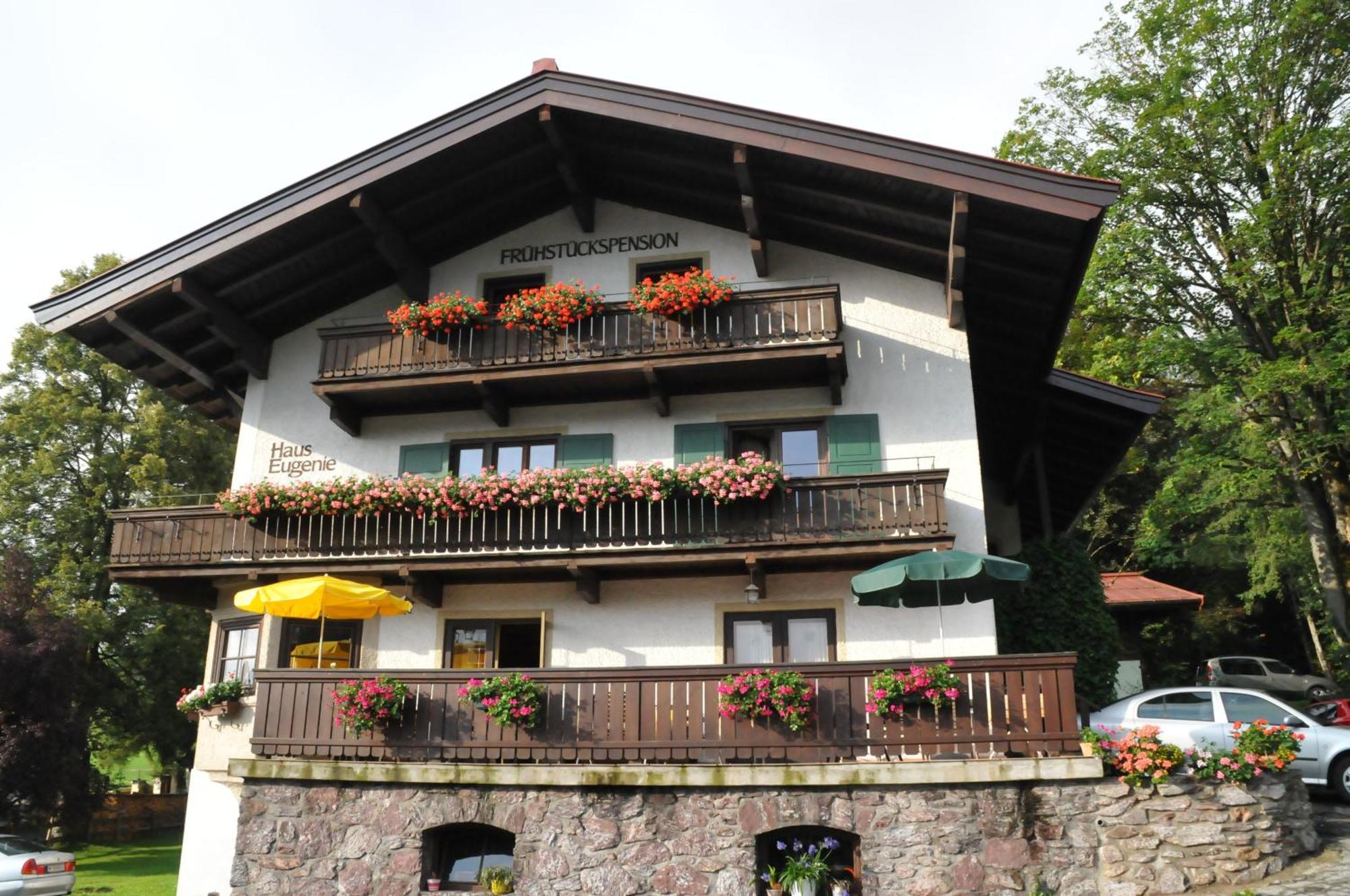 Fruehstueckspension & Appartements Eugenie Kitzbühel Buitenkant foto